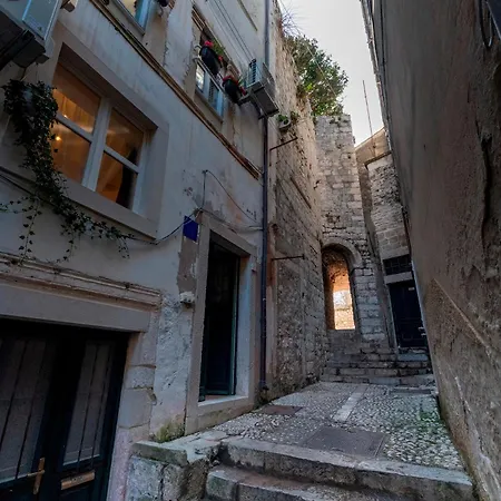 Old Town Fantastic 2