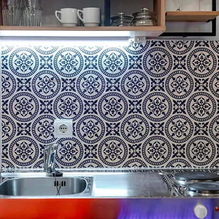 Old Town Fantastic 2 *