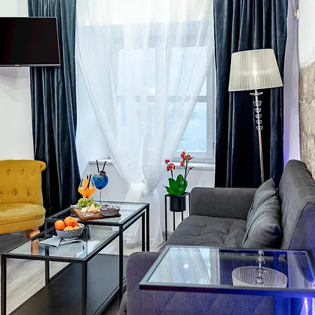 Old Town Fantastic 2 Apartamento *