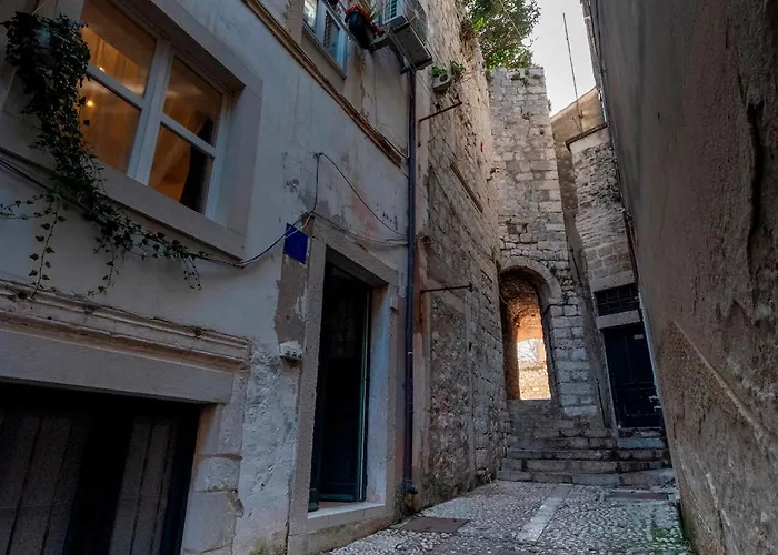 Old Town Fantastic 2