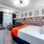 Apartman Old Town Fantastic 2 *